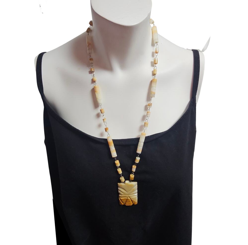 Mexican Carved Onyx Stone Totem Necklace Aztec Tribal Mayan Mask Pendant Vintage